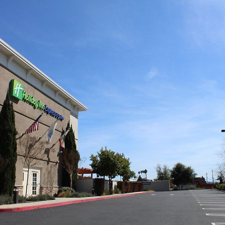 Holiday Inn Express Hotel & Suites Napa Valley-American Canyon By Ihg Екстер'єр фото