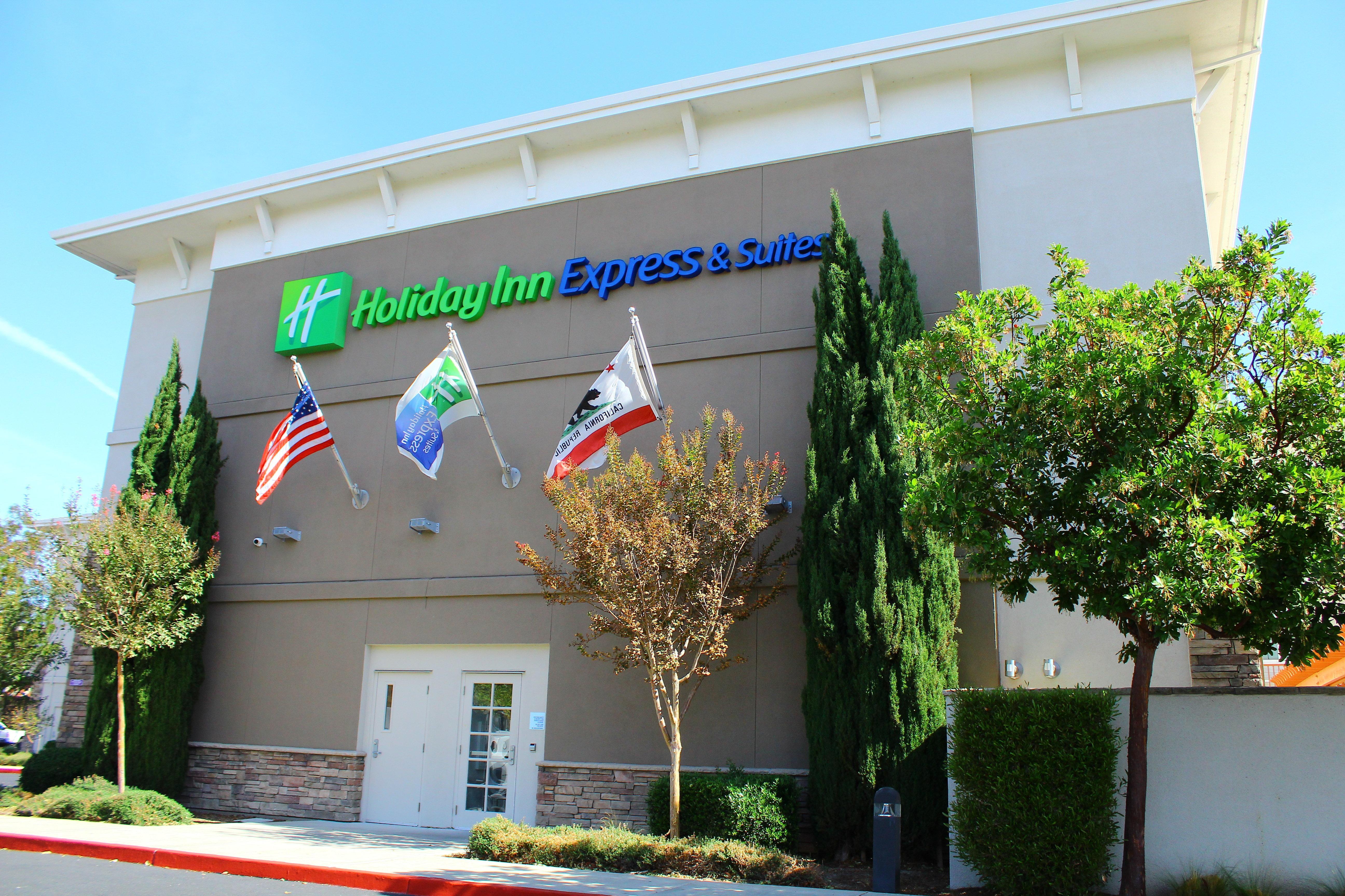 Holiday Inn Express Hotel & Suites Napa Valley-American Canyon, An Ihg Hotel Екстер'єр фото